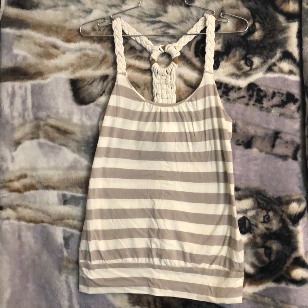 Jet Set Woman’s Medium Wood Strap Connecter Tank